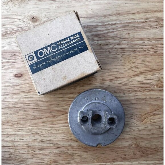 OMC Rotor‎ 425270 Starter Rope Pulley New Old Stock Outboard Marine Engine NOS - Picture 1 of 8